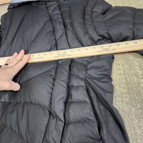 Patagonia Jacket Women Medium Walk In The Parka Down Puffer Long Coat Black READ - Picture 4 of 13